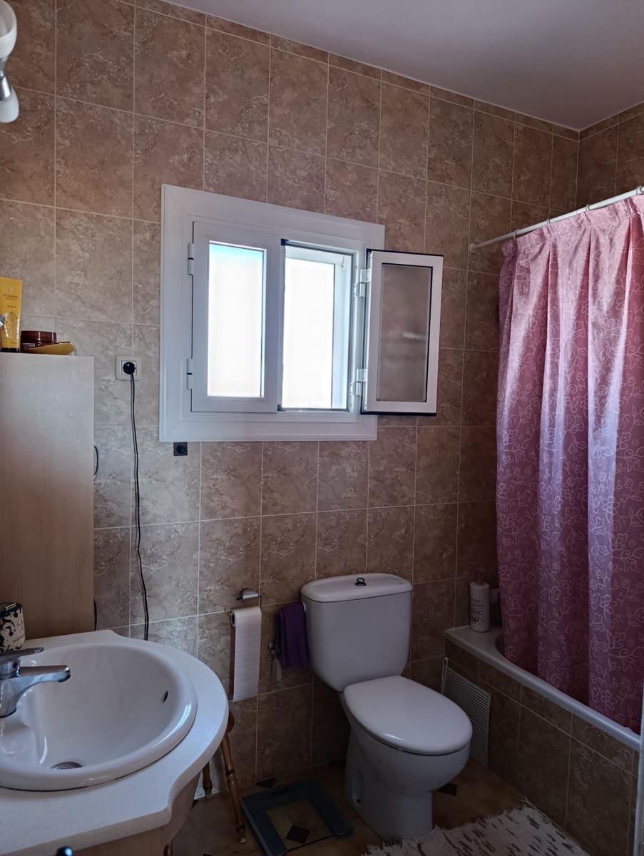 4 bedroom Villa for sale in Mojacar with garage - € 450,000 (Ref: 9639313)