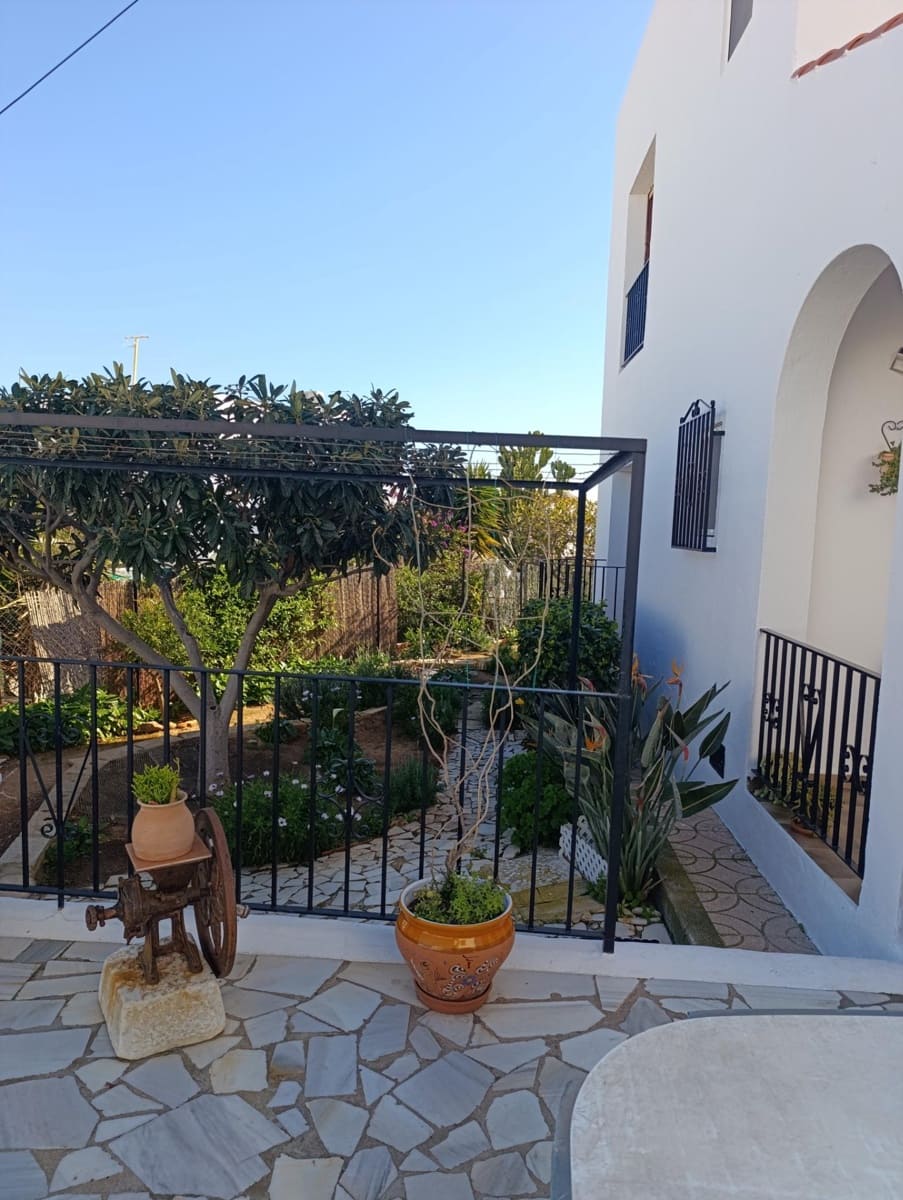 4 bedroom Villa for sale in Mojacar with garage - € 450,000 (Ref: 9639313)