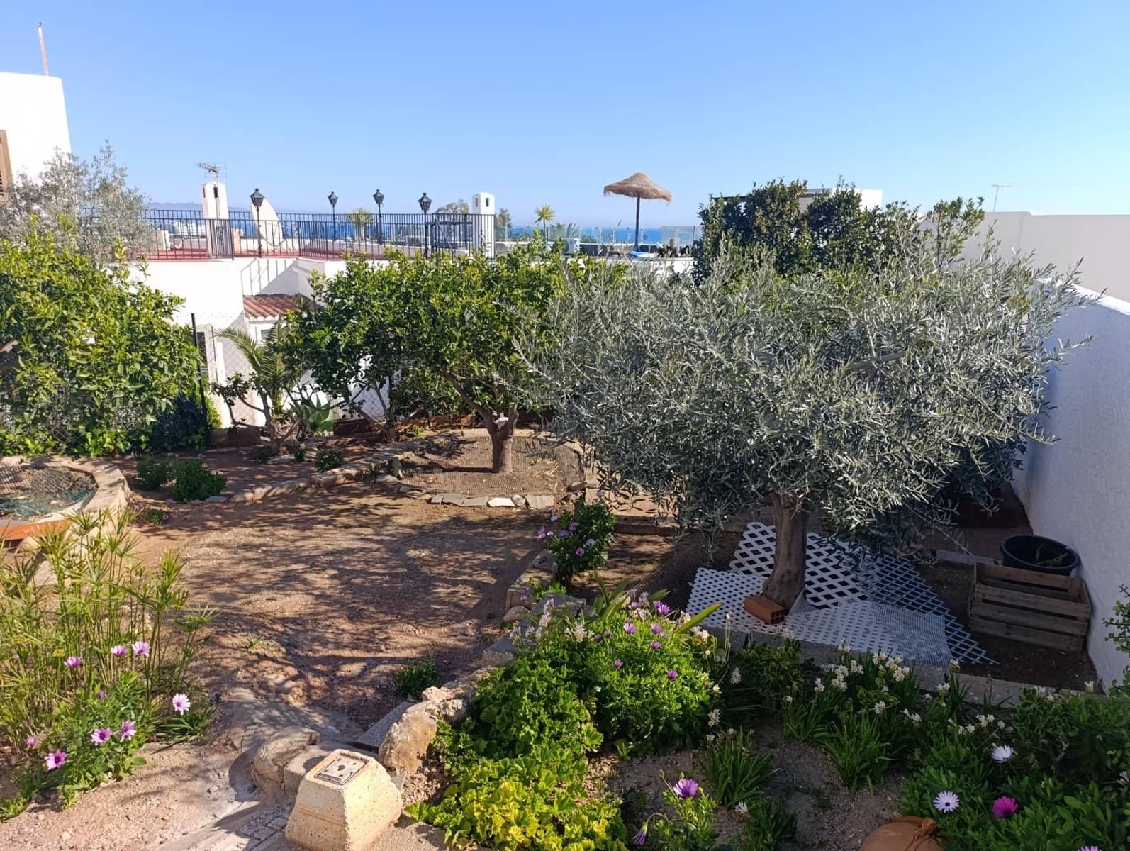 4 bedroom Villa for sale in Mojacar with garage - € 450,000 (Ref: 9639313)