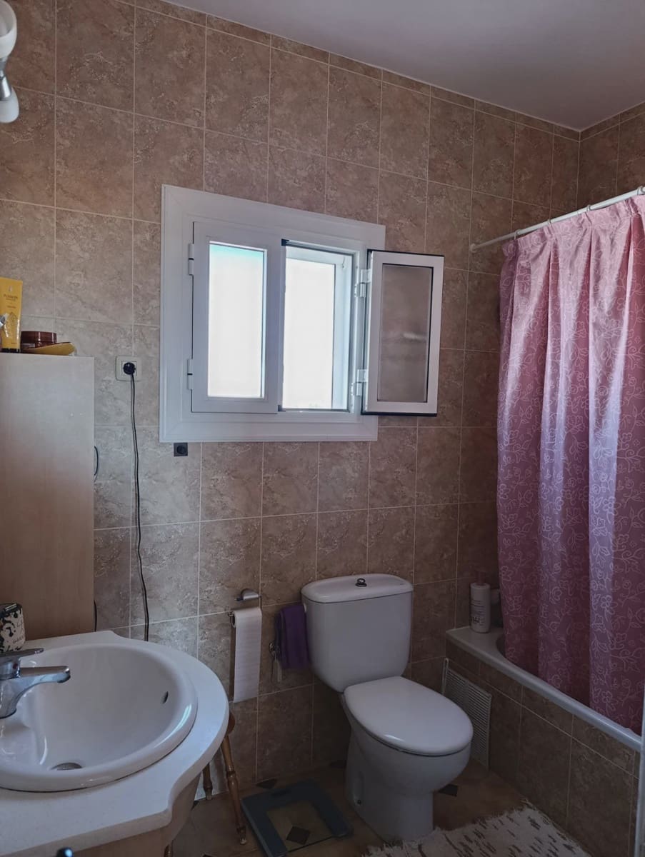 4 bedroom Villa for sale in Mojacar with garage - € 450,000 (Ref: 9639313)