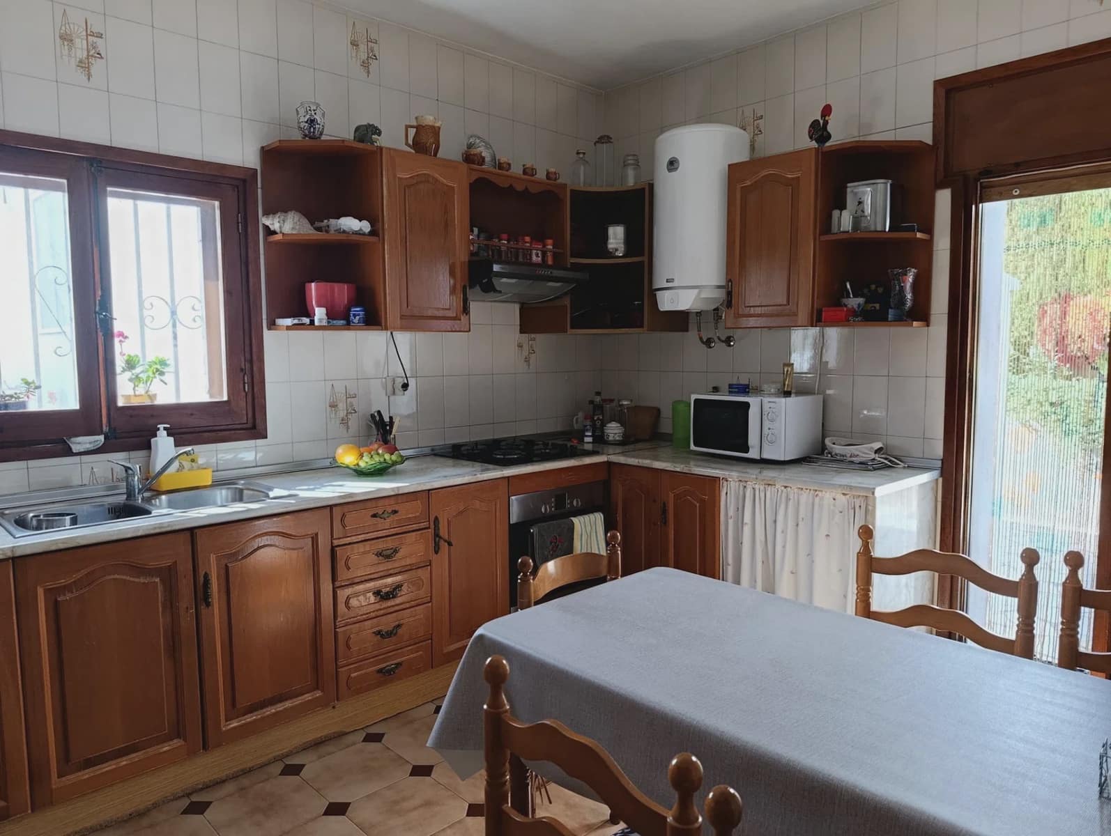 4 bedroom Villa for sale in Mojacar with garage - € 450,000 (Ref: 9639313)