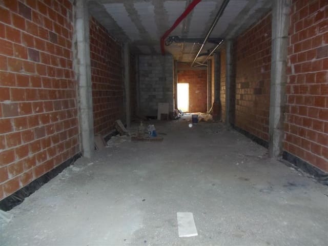 Kaupallinen myytävänä paikassa Villaricos, Cuevas del Almanzora - 49 000 € (Ref: 9735375)