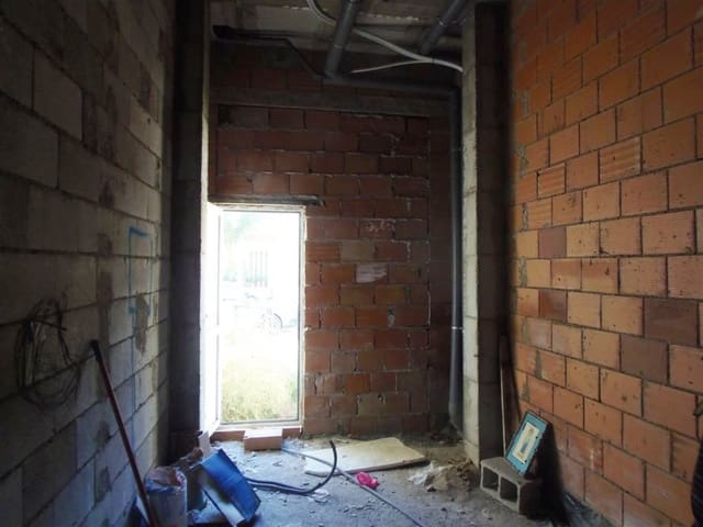 Kaupallinen myytävänä paikassa Villaricos, Cuevas del Almanzora - 49 000 € (Ref: 9735375)