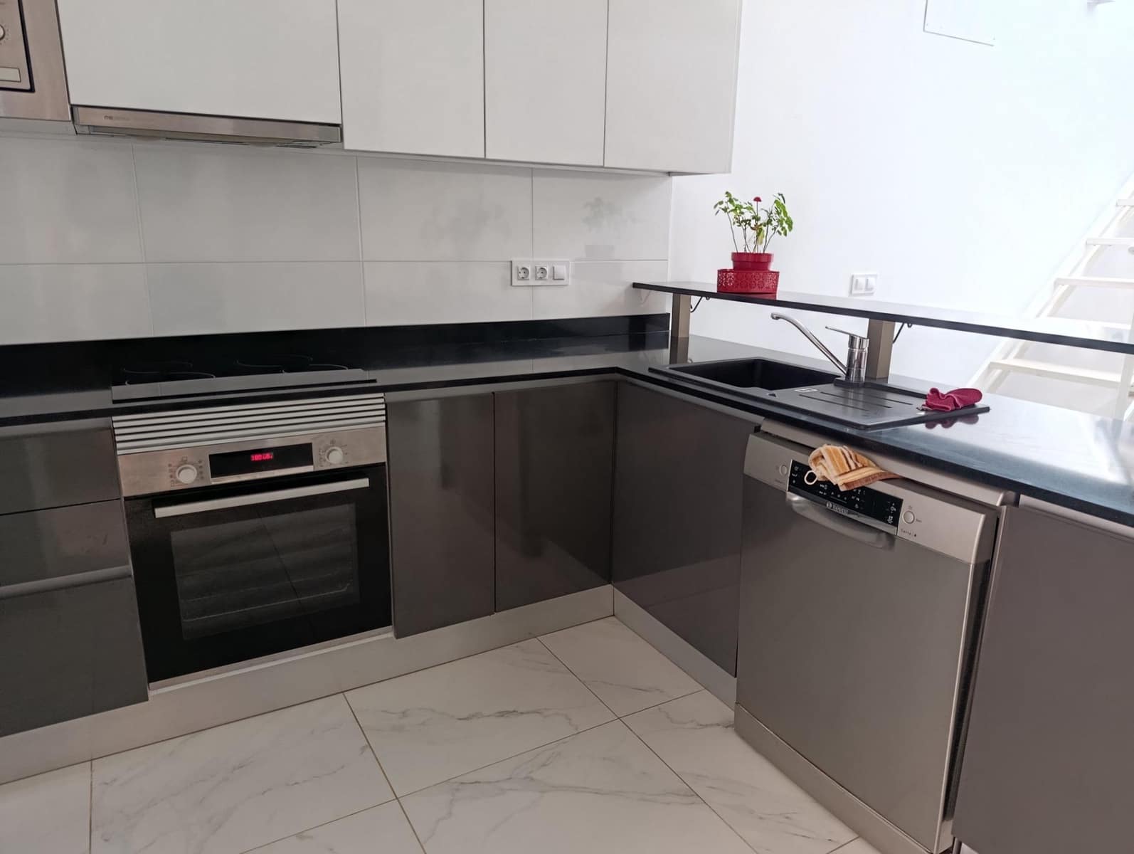 3 soveværelse Penthouse til salg i San Juan de los Terreros med swimmingpool garage - € 250.000 (Ref: 9952302)