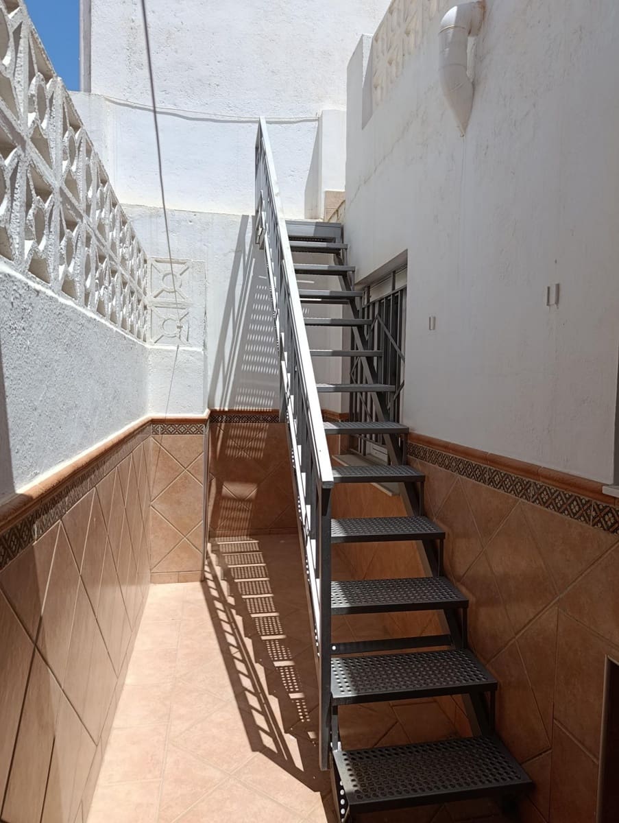 3 bedroom Villa for sale in San Juan de los Terreros with garage - € 346,000 (Ref: 9959386)
