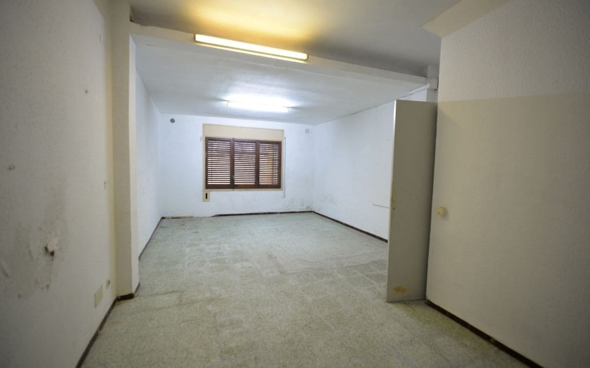 5 soveværelse Rækkehus til salg i Cassa de la Selva - € 210.000 (Ref: 9876772)