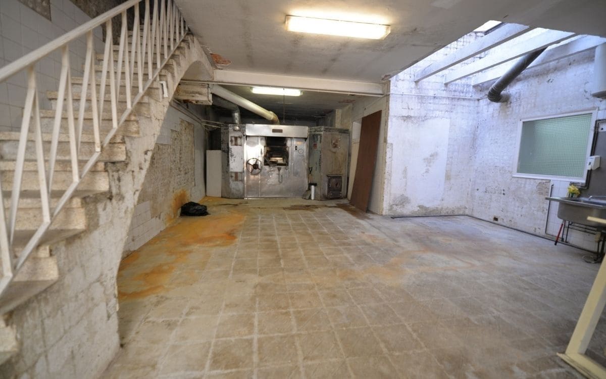 5 soveværelse Rækkehus til salg i Cassa de la Selva - € 210.000 (Ref: 9876772)