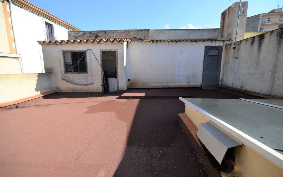 5 soveværelse Rækkehus til salg i Cassa de la Selva - € 210.000 (Ref: 9876772)