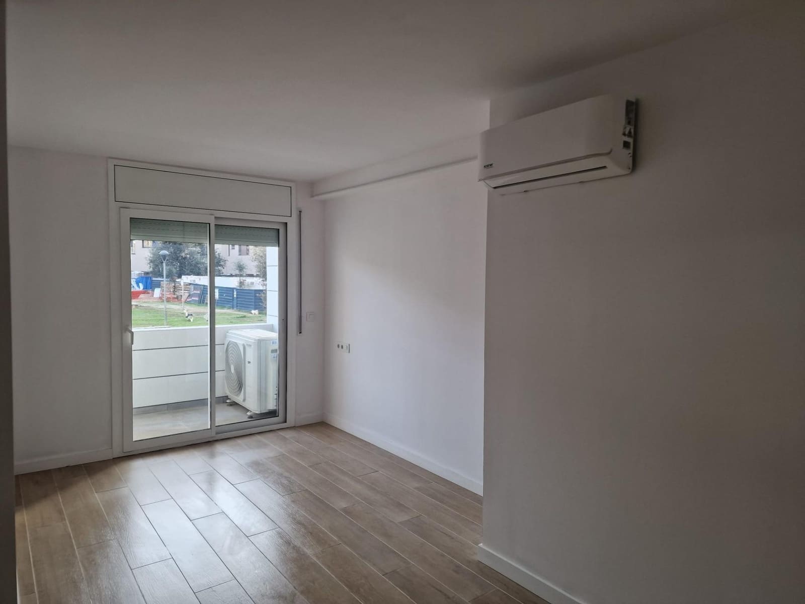 3 makuuhuone Huoneisto myytävänä paikassa Girona kaupunki - 398 000 € (Ref: 9876774)
