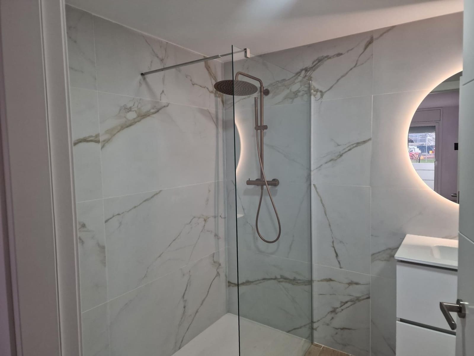 3 makuuhuone Huoneisto myytävänä paikassa Girona kaupunki - 398 000 € (Ref: 9876774)