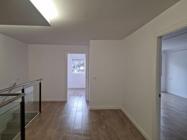 3 makuuhuone Huoneisto myytävänä paikassa Girona kaupunki - 398 000 € (Ref: 9876774)