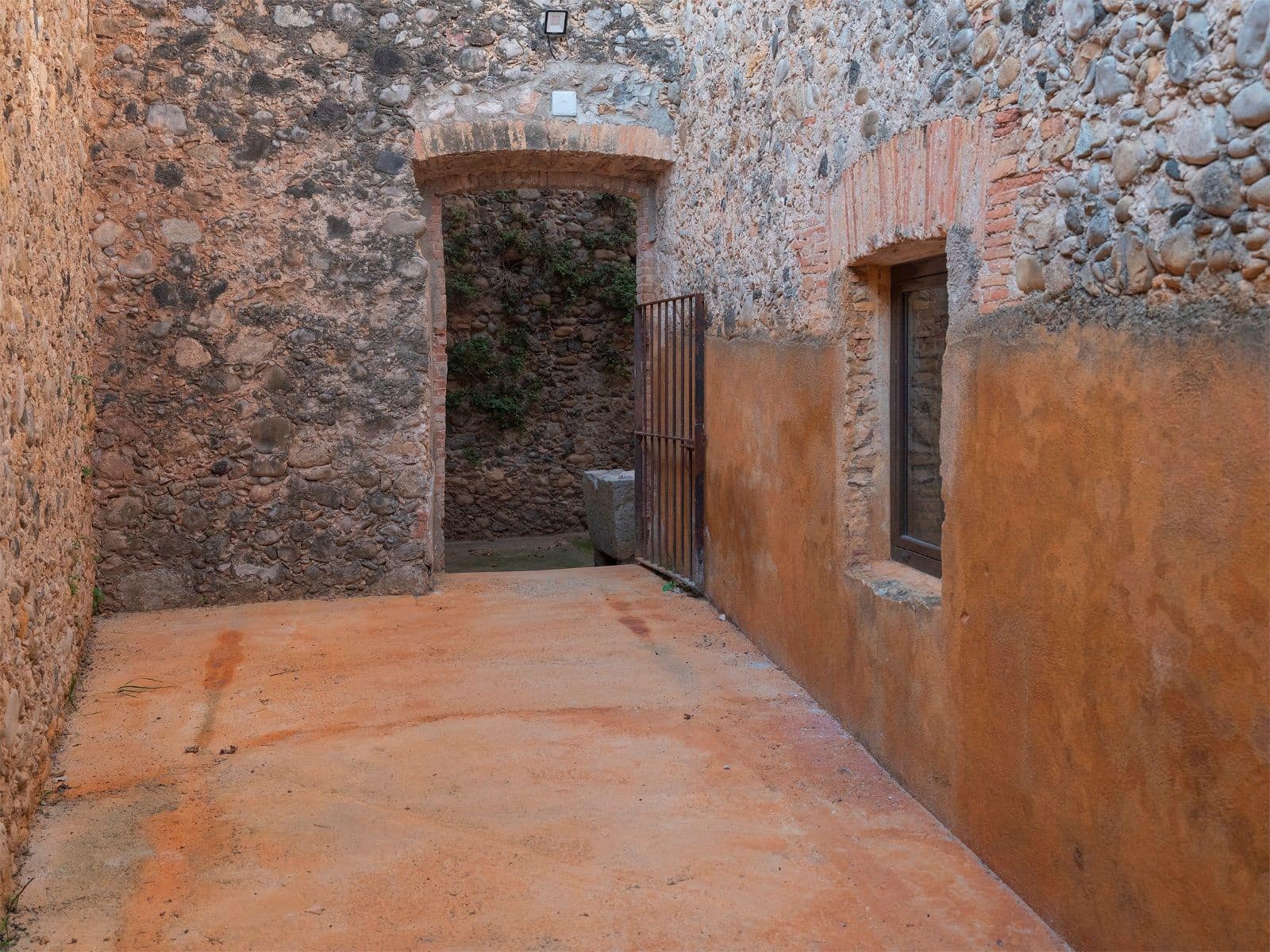 19 chambre Villa/Maison à vendre à Sant Miquel de Fluvia avec piscine garage - 1 900 000 € (Ref: 9876775)