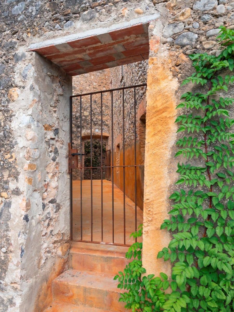 19 chambre Villa/Maison à vendre à Sant Miquel de Fluvia avec piscine garage - 1 900 000 € (Ref: 9876775)