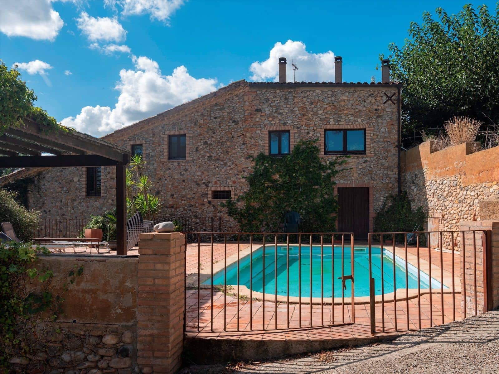 19 chambre Villa/Maison à vendre à Sant Miquel de Fluvia avec piscine garage - 1 900 000 € (Ref: 9876775)
