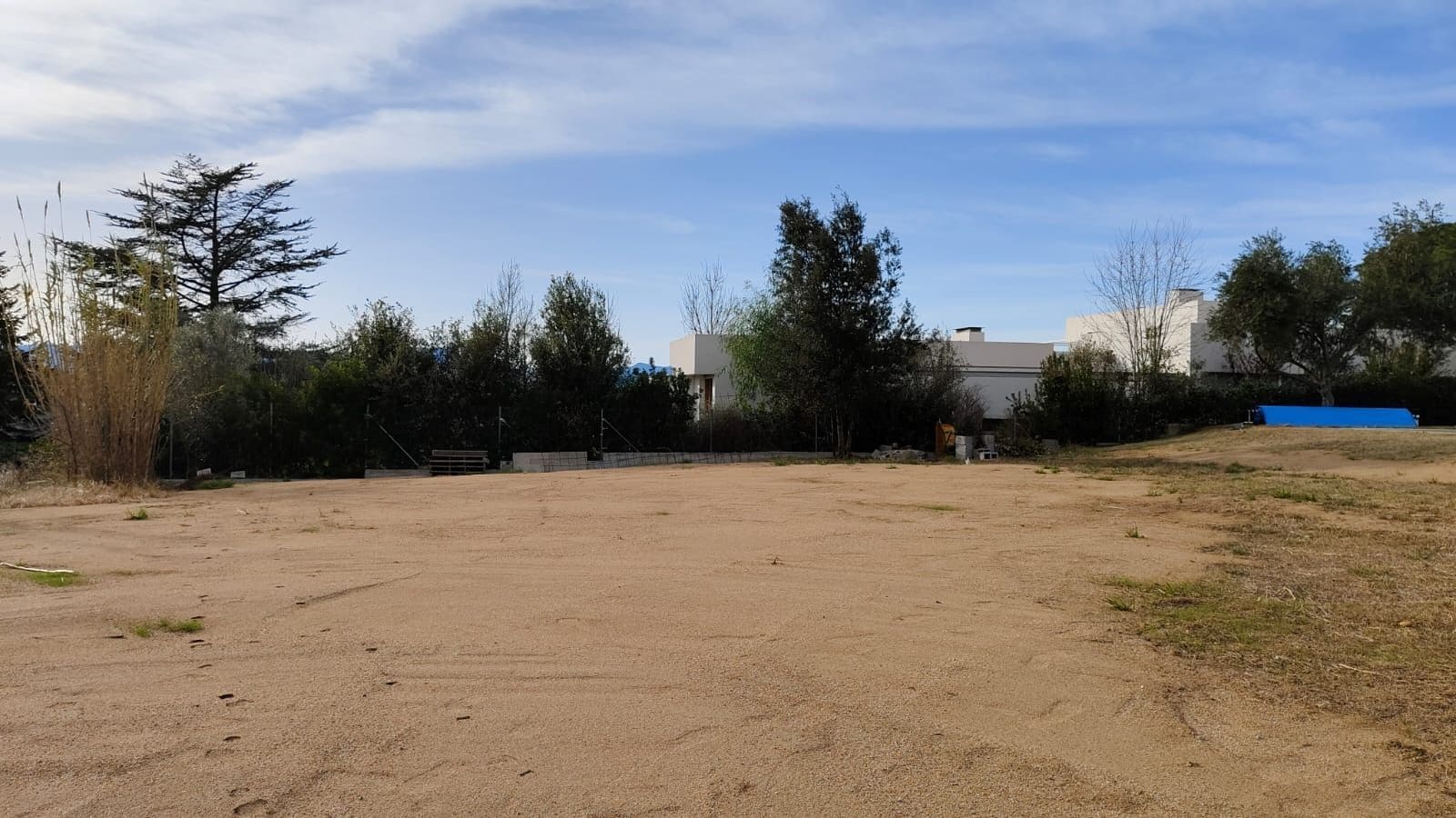 Byggegrund til salg i Girona by - € 630.000 (Ref: 9876776)