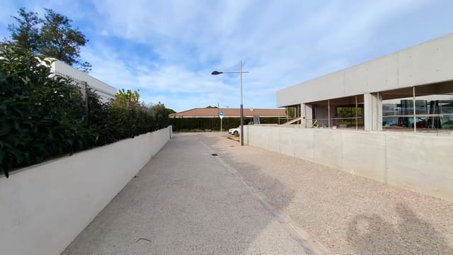 Byggegrund til salg i Girona by - € 630.000 (Ref: 9876776)