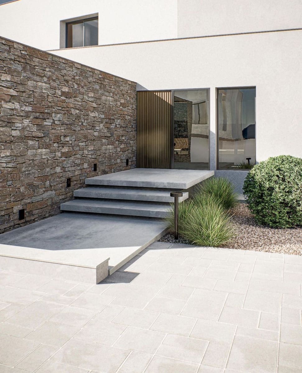 5 bedroom Villa for sale in Girona city with pool garage - € 1,850,000 (Ref: 9876779)