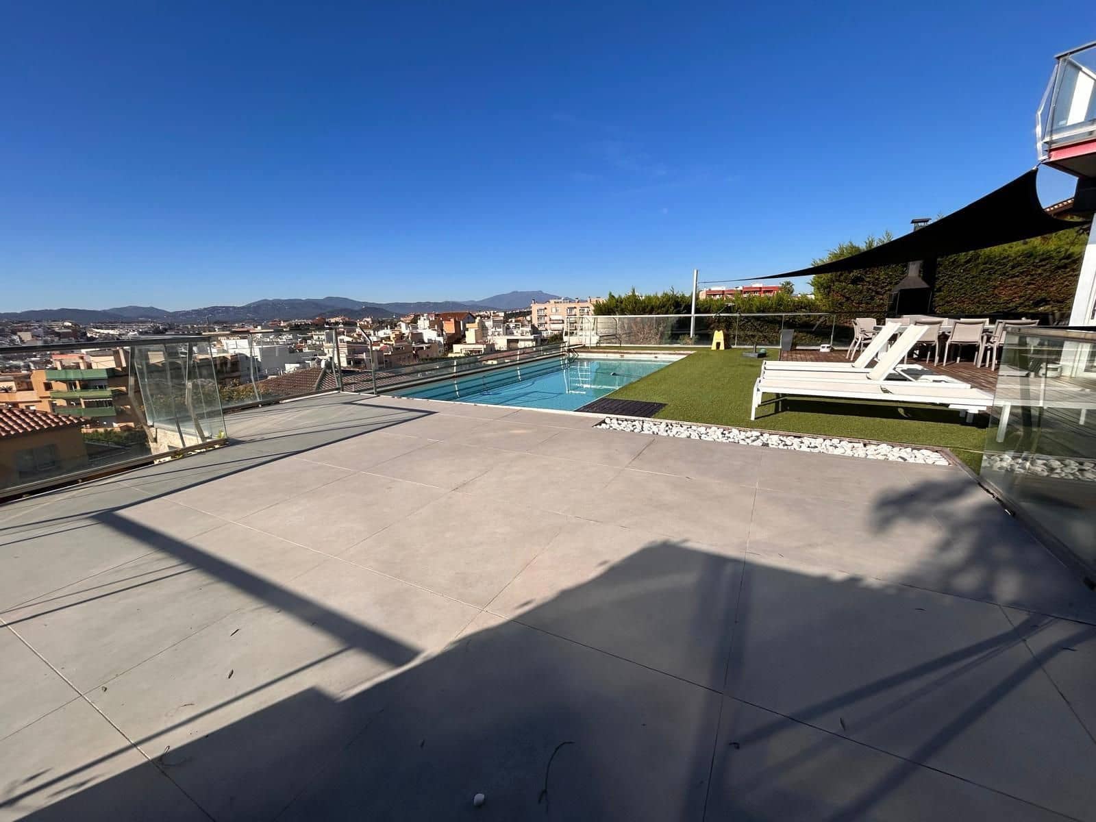 4 chambre Villa/Maison à vendre à Blanes avec piscine garage - 1 950 000 € (Ref: 9876781)