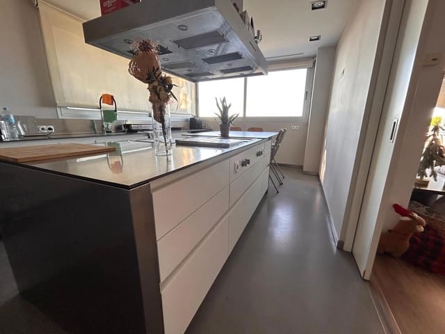 4 soveværelse Villa til salg i Blanes med swimmingpool garage - € 1.950.000 (Ref: 9876781)