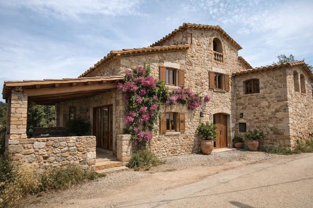 Finca/Landehus til salg i Aiguaviva - € 330.000 (Ref: 9876786)