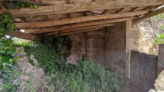Finca/Landehus til salg i Aiguaviva - € 330.000 (Ref: 9876786)