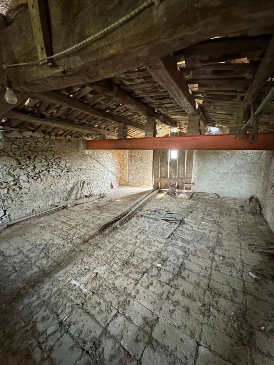 Finca/Landehus til salg i Aiguaviva - € 330.000 (Ref: 9876786)