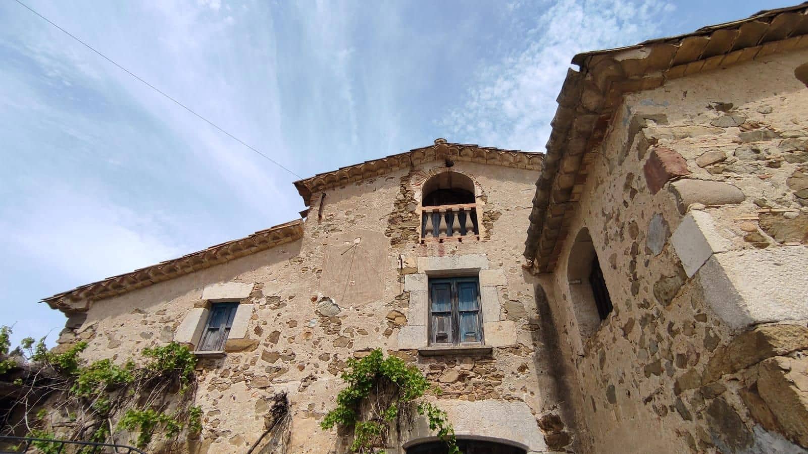Finca/Landehus til salg i Aiguaviva - € 330.000 (Ref: 9876786)