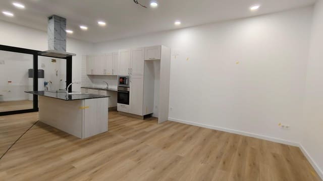 3 makuuhuone Asunto myytävänä paikassa Girona kaupunki mukana 
autotalli - 407 000 € (Ref: 9876792)
