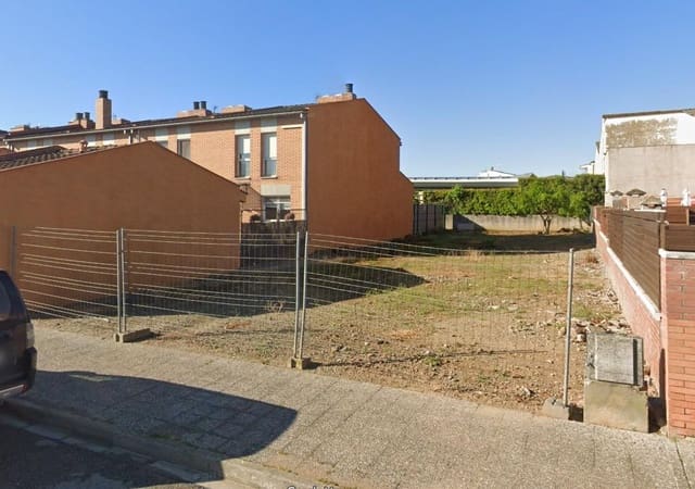 Byggegrund til salg i Girona by - € 215.000 (Ref: 9876794)