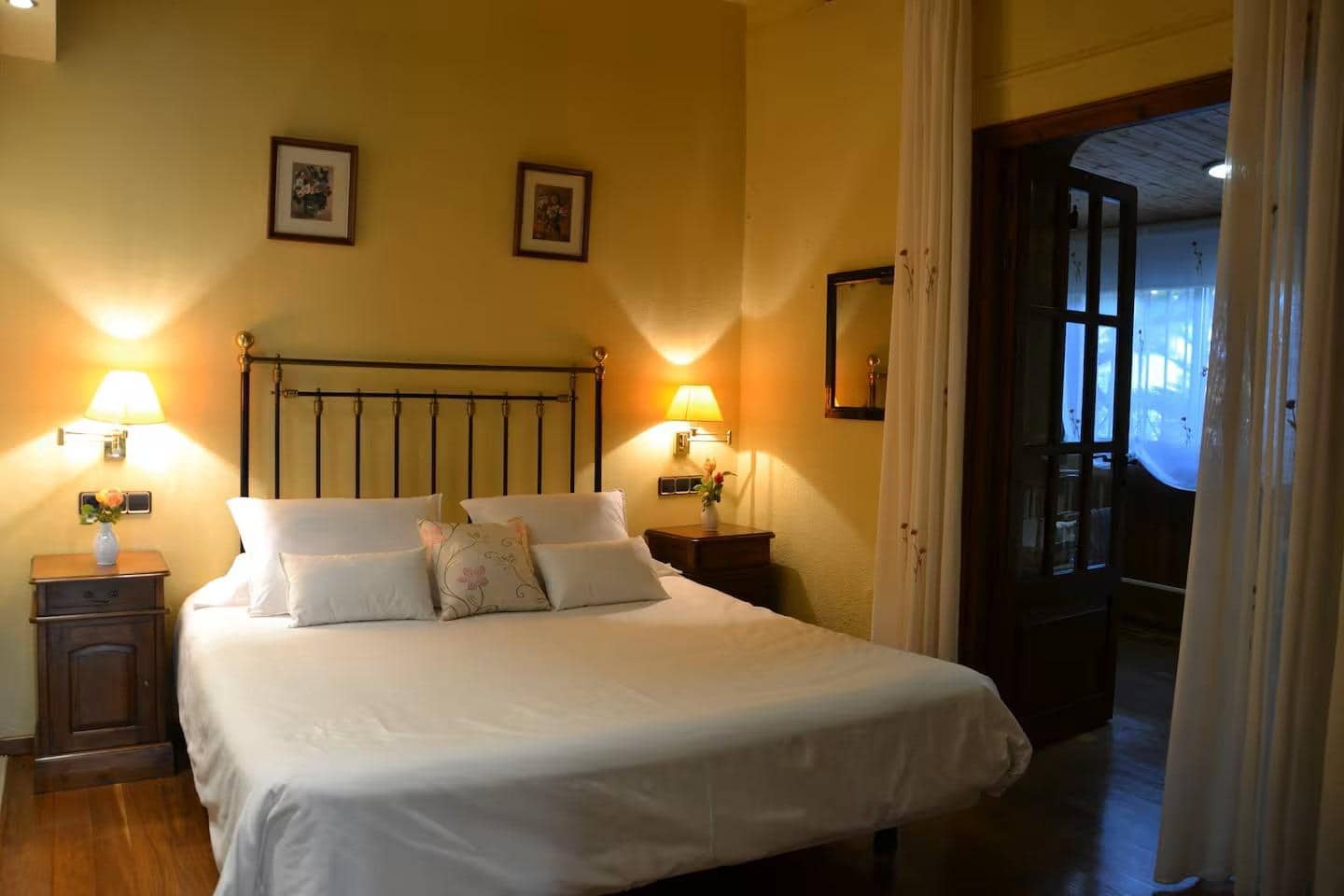 5 bedroom Business for sale in Peralada - € 1,850,000 (Ref: 9876797)