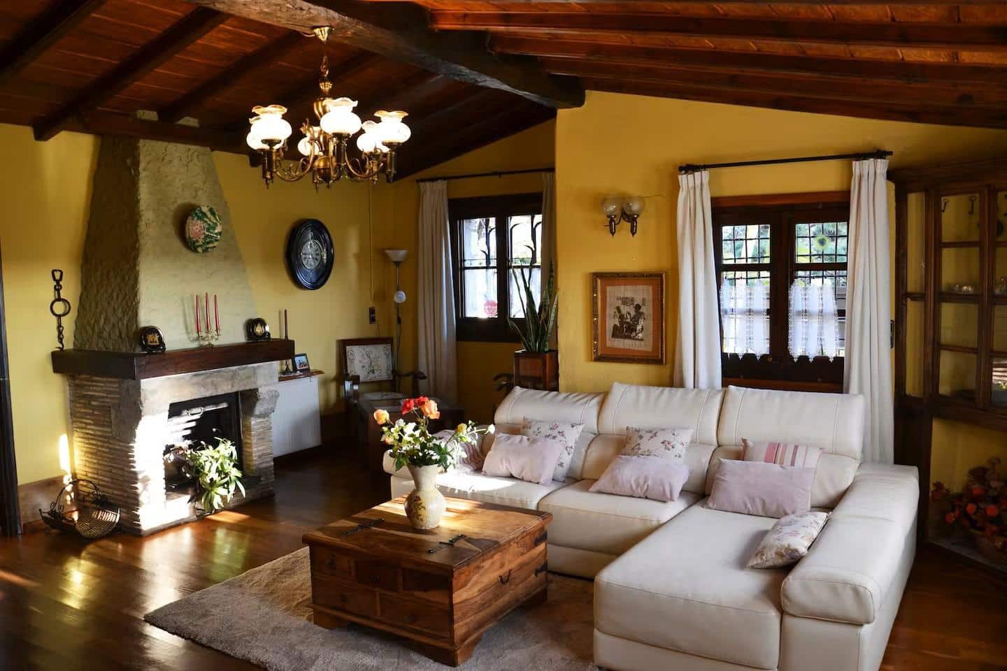 5 bedroom Business for sale in Peralada - € 1,850,000 (Ref: 9876797)