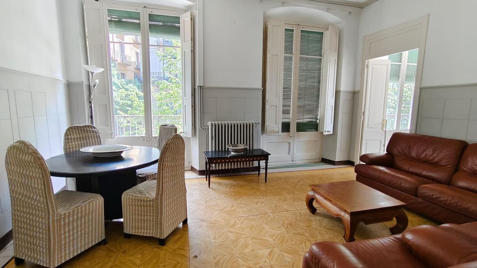 3 bedroom Flat for sale in Girona city - € 498,000 (Ref: 9876808)