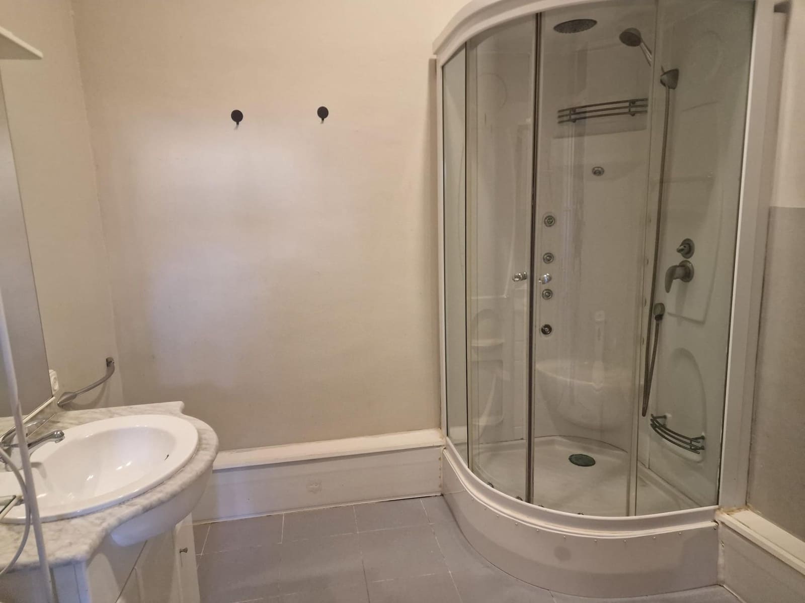3 bedroom Flat for sale in Girona city - € 498,000 (Ref: 9876808)