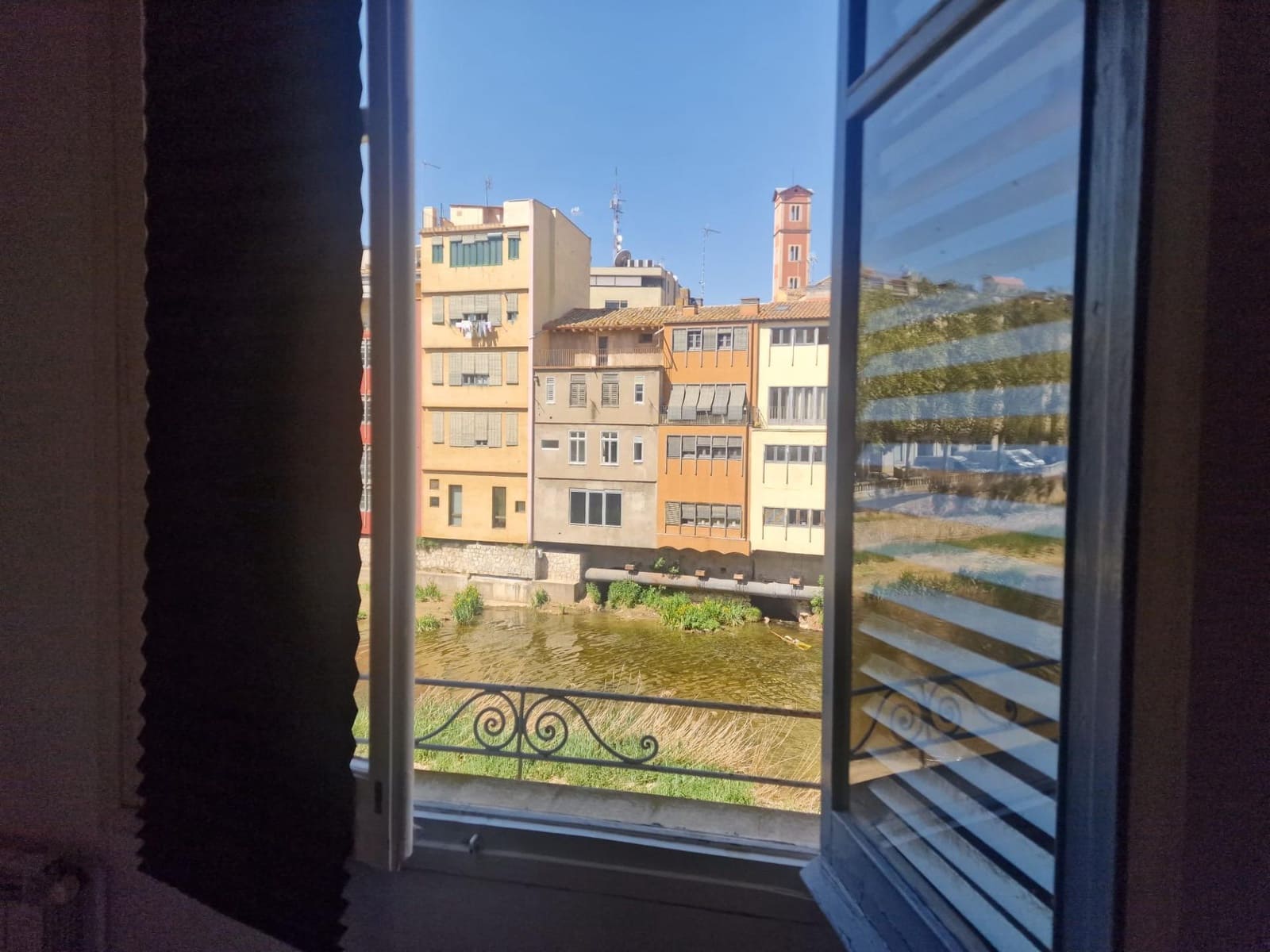 3 bedroom Flat for sale in Girona city - € 498,000 (Ref: 9876808)