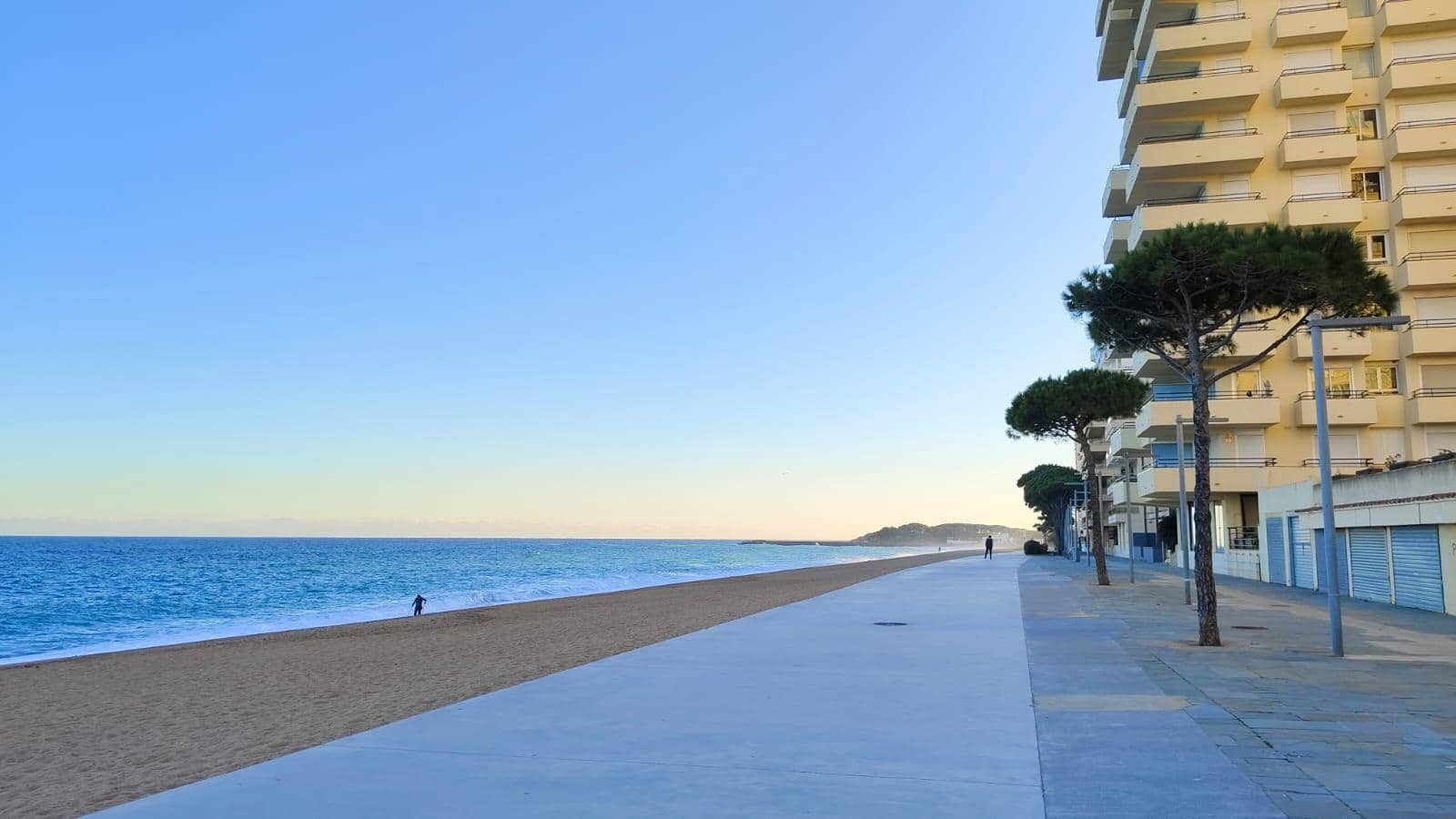 3 bedroom Flat for rent in Platja d'Aro - € 3,800 (Ref: 9878957)