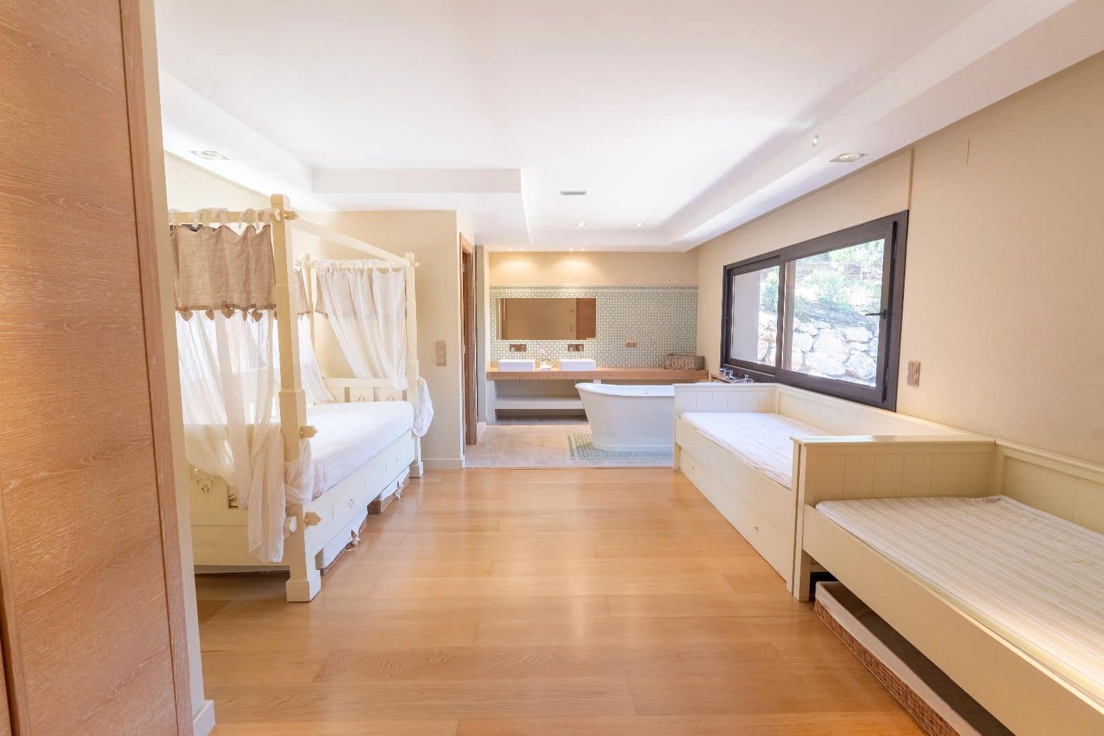 7 bedroom Villa for rent in Sant Feliu de Guixols with pool garage - € 35,000 (Ref: 9878959)