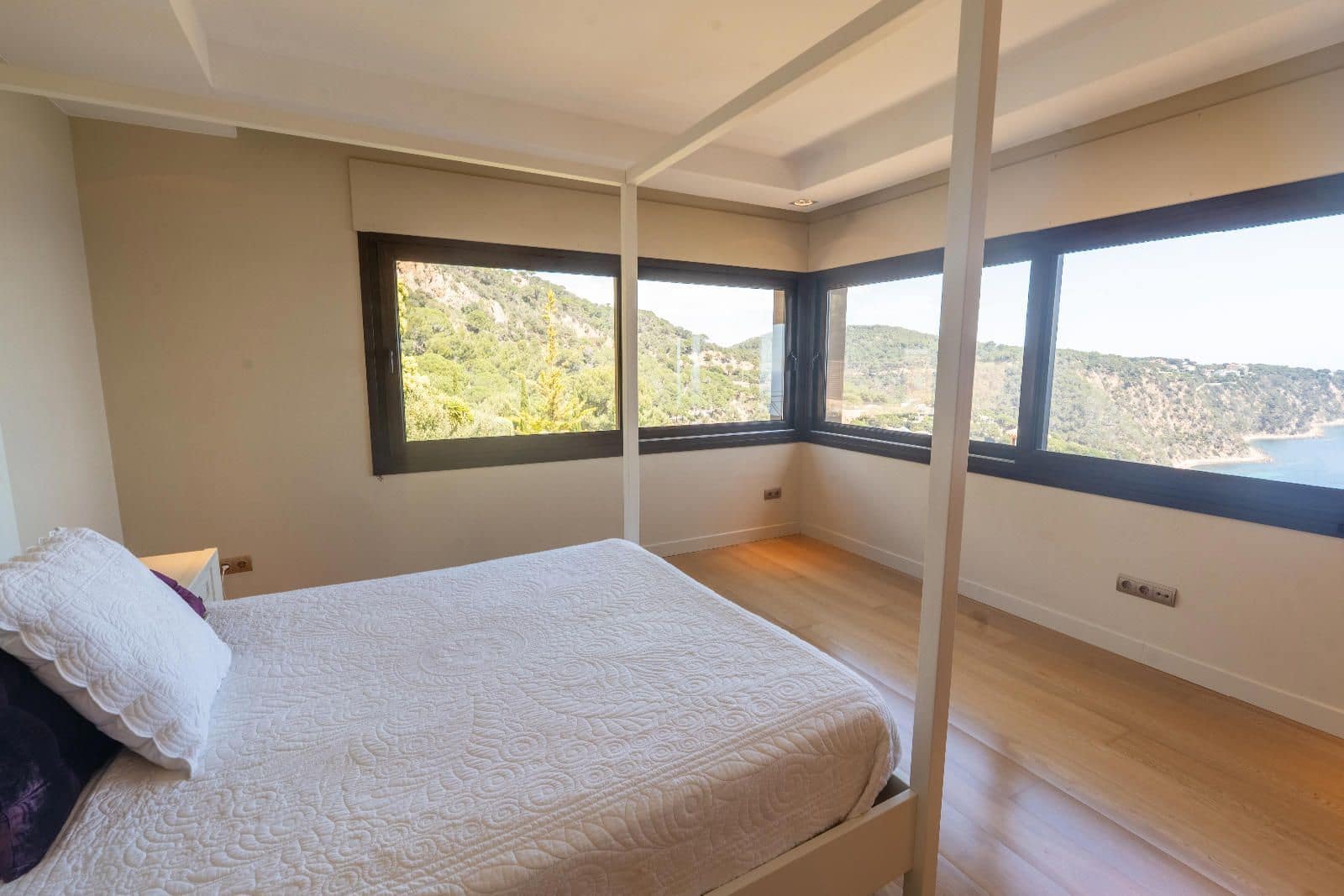 7 bedroom Villa for rent in Sant Feliu de Guixols with pool garage - € 35,000 (Ref: 9878959)