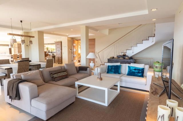 7 bedroom Villa for rent in Sant Feliu de Guíxols with pool garage - € 35,000 (Ref: 9878959)