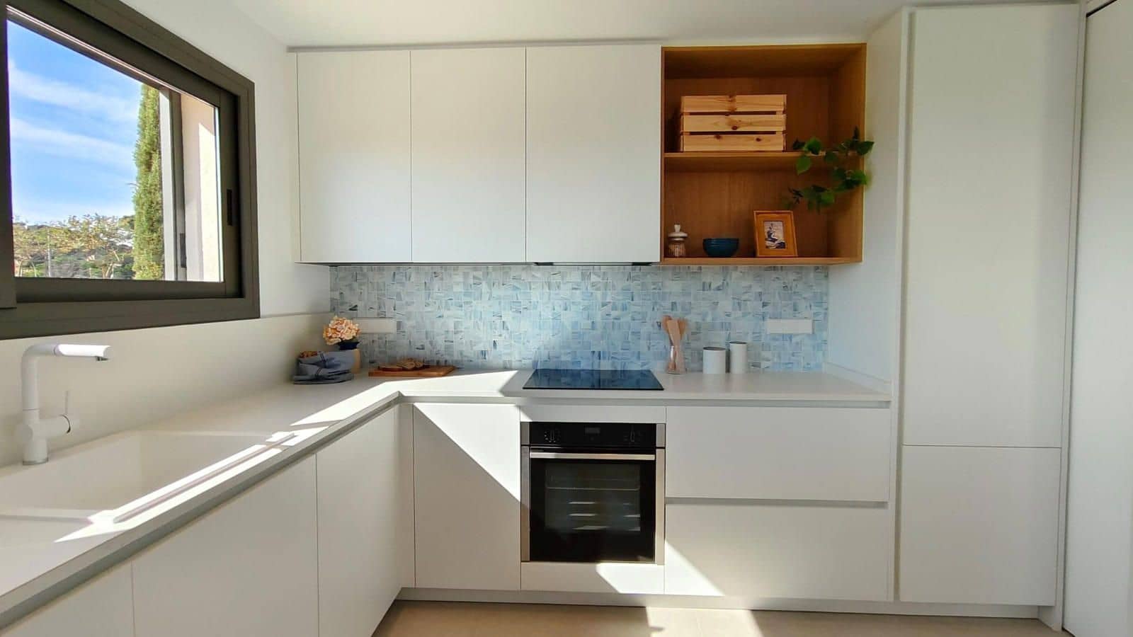 5 bedroom Villa for rent in S'Agaro with pool garage - € 8,000 (Ref: 9878961)