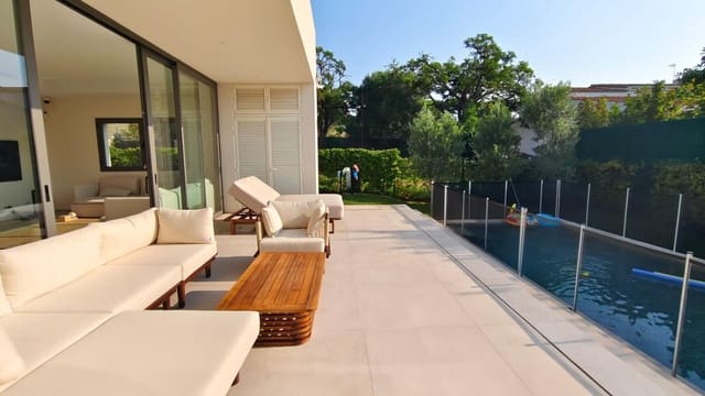 5 bedroom Villa for rent in S'Agaro, Castell-Platja d'Aro with pool garage - € 8,000 (Ref: 9878961)
