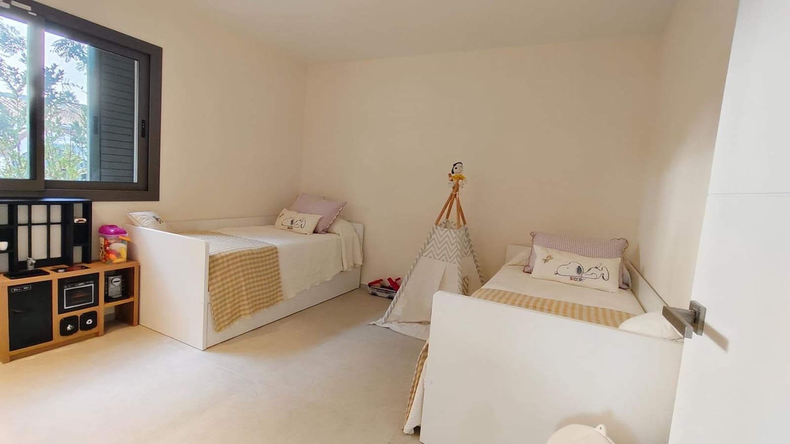 5 bedroom Villa for rent in S'Agaro with pool garage - € 8,000 (Ref: 9878961)