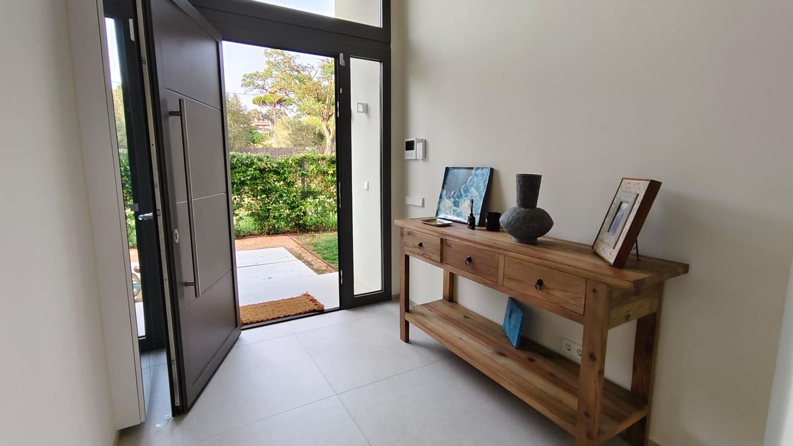 5 bedroom Villa for rent in S'Agaro with pool garage - € 8,000 (Ref: 9878961)