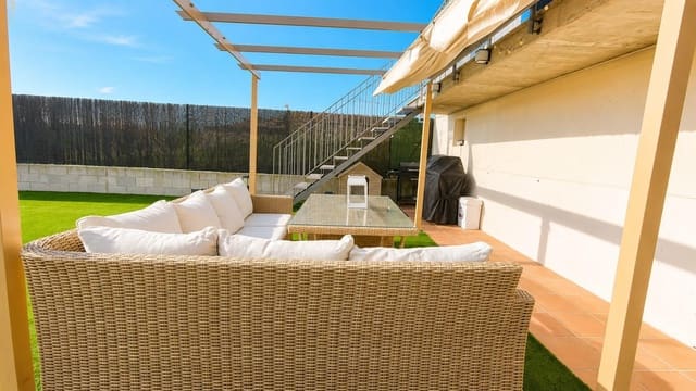4 soveværelse Rækkehus til salg i Sils med garage - € 390.000 (Ref: 9884926)