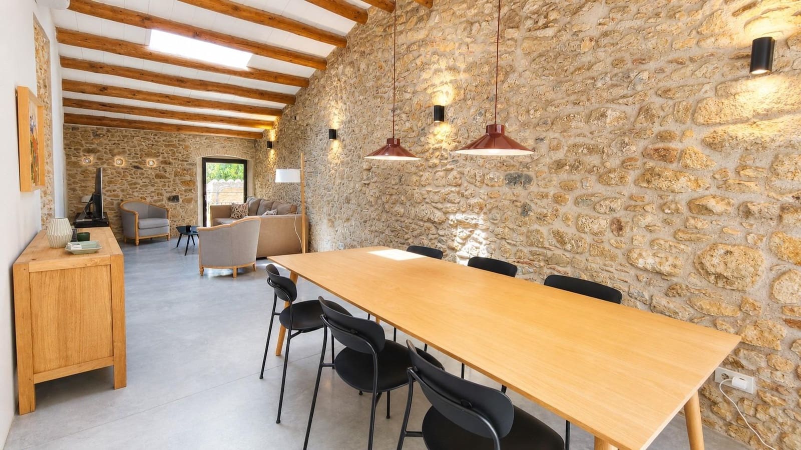 3 soverom Hus til leie i Vulpellac - € 4 500 (Ref: 9893996)