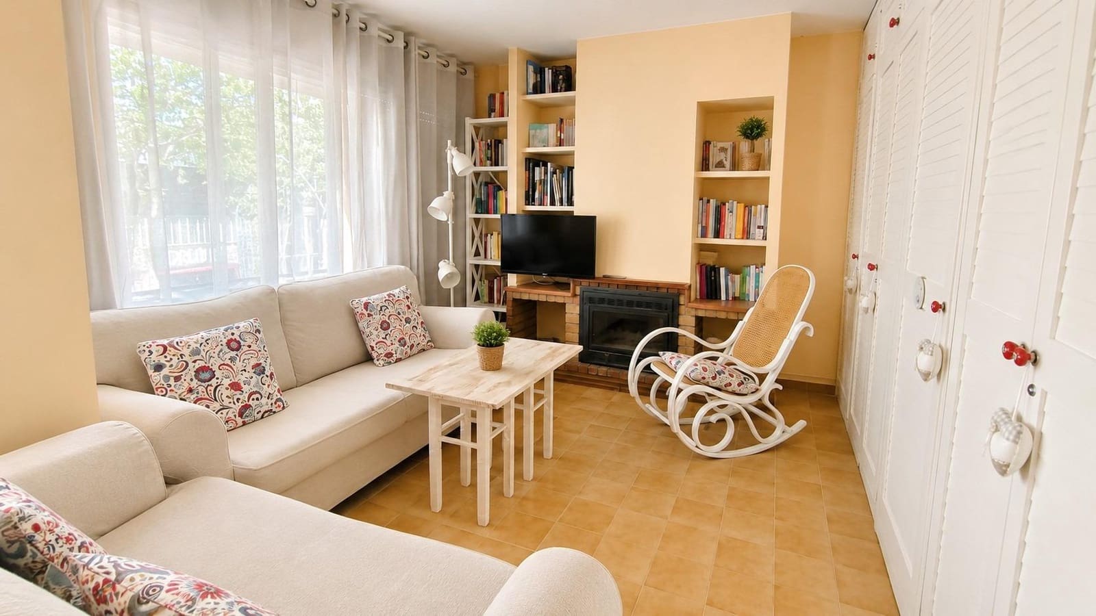 3 bedroom Apartment for rent in Platja d'Aro with garage - € 3,500 (Ref: 9898896)