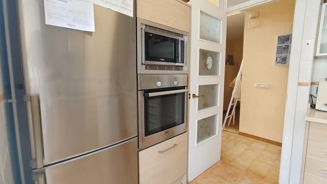 3 bedroom Apartment for rent in Platja d'Aro, Castell-Platja d'Aro - € 3,500 (Ref: 9898896)