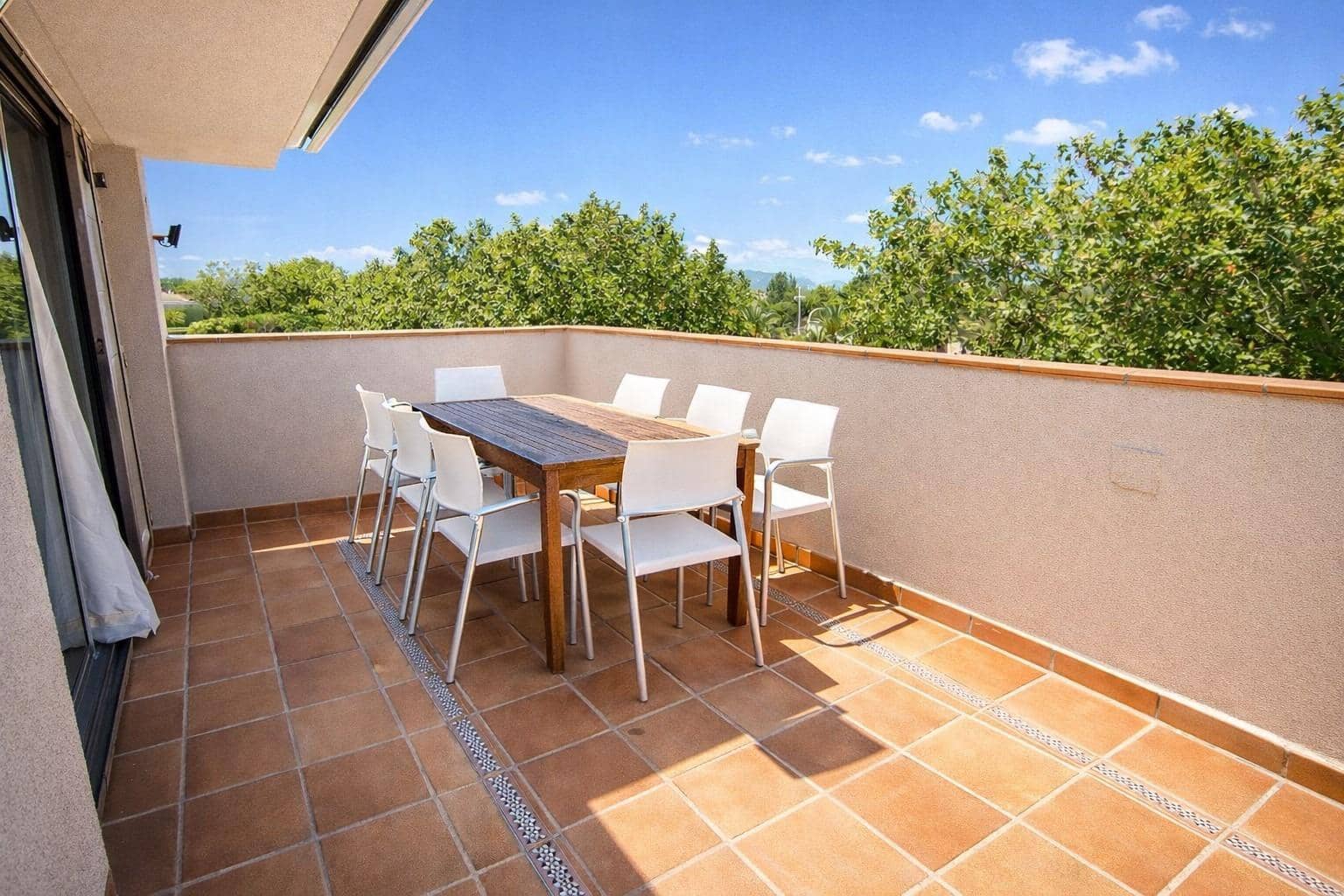 3 slaapkamer Appartement te huur in Platja d'Aro met garage - € 6.000 (Ref: 9908106)