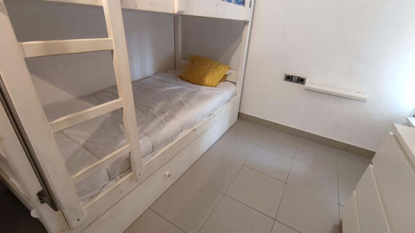 3 slaapkamer Appartement te huur in Platja d'Aro met garage - € 6.000 (Ref: 9908106)