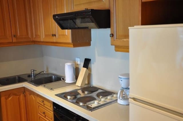 3 soveværelse Lejlighed til leje i L'Estartit, Torroella de Montgrí - € 1.200 (Ref: 9350207)