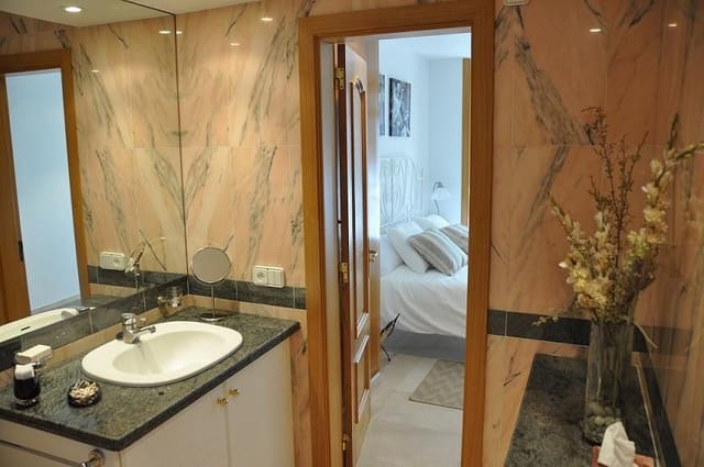 3 soveværelse Lejlighed til leje i L'Estartit, Torroella de Montgrí - € 1.200 (Ref: 9350207)